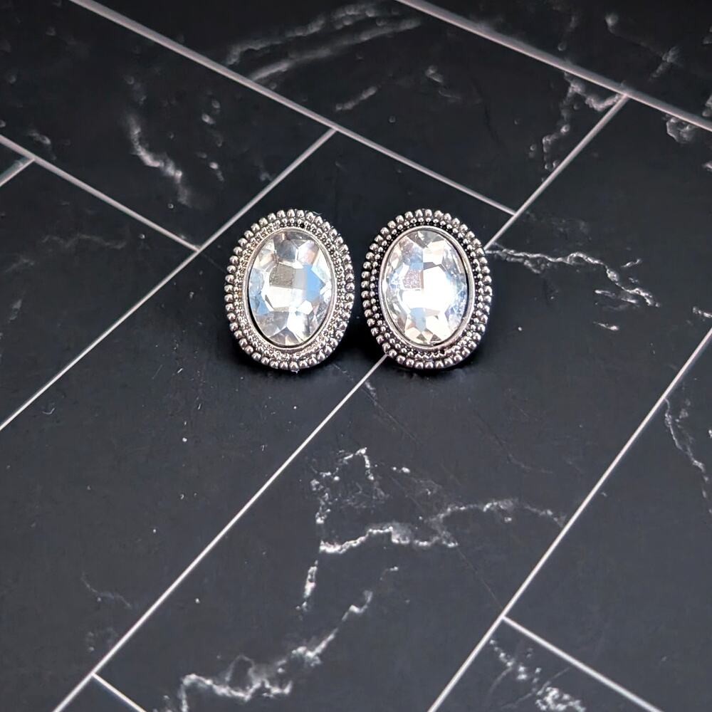 Vintage Stud Earrings Clear Gem Oval with Silver Tone Halo - Picture 1 of 7